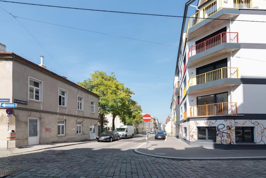 Apartament Neu Und Hell In Zentraler Ruhelage Mit Parkplatz Wiedeń Zewnętrze zdjęcie