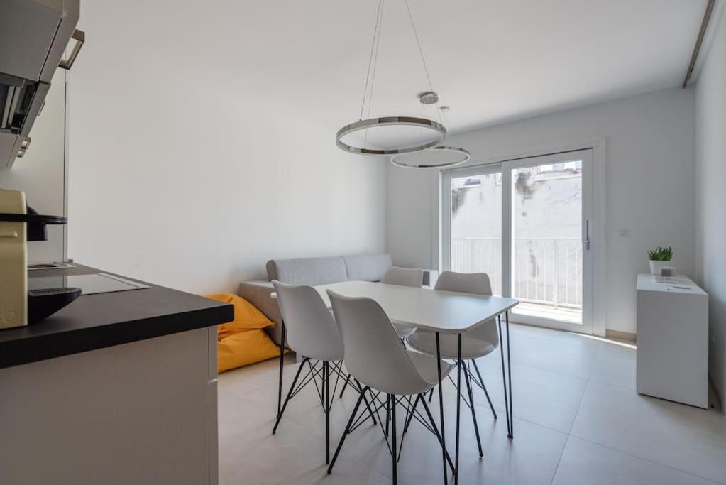 Apartament Neu Und Hell In Zentraler Ruhelage Mit Parkplatz Wiedeń Zewnętrze zdjęcie