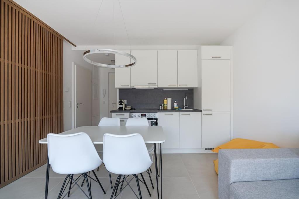 Apartament Neu Und Hell In Zentraler Ruhelage Mit Parkplatz Wiedeń Zewnętrze zdjęcie
