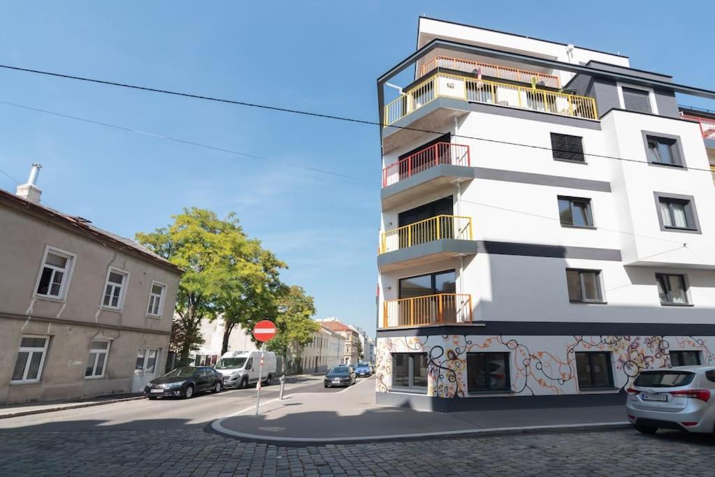 Apartament Neu Und Hell In Zentraler Ruhelage Mit Parkplatz Wiedeń Zewnętrze zdjęcie