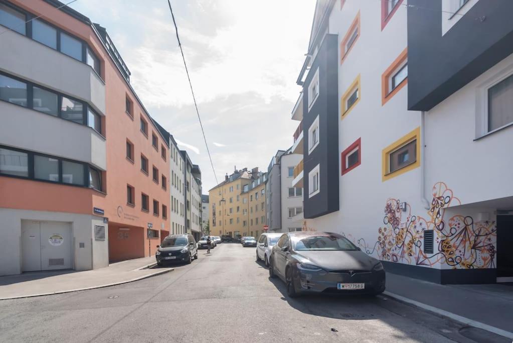 Apartament Neu Und Hell In Zentraler Ruhelage Mit Parkplatz Wiedeń Zewnętrze zdjęcie