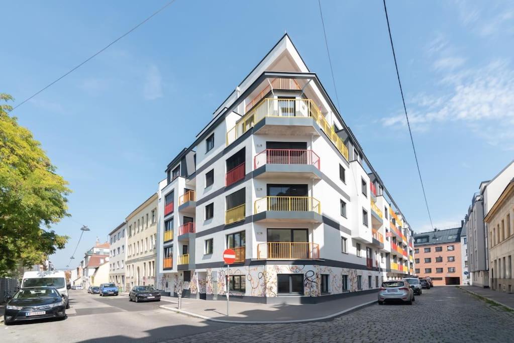 Apartament Neu Und Hell In Zentraler Ruhelage Mit Parkplatz Wiedeń Zewnętrze zdjęcie