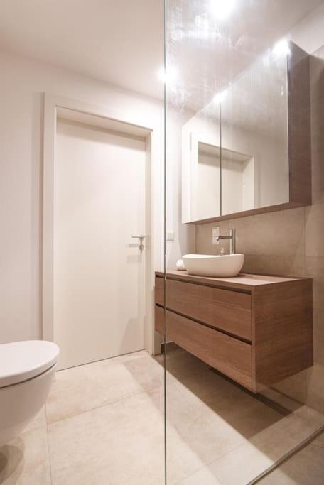 Apartament Neu Und Hell In Zentraler Ruhelage Mit Parkplatz Wiedeń Zewnętrze zdjęcie