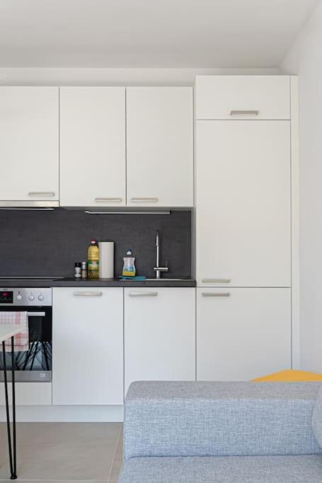 Apartament Neu Und Hell In Zentraler Ruhelage Mit Parkplatz Wiedeń Zewnętrze zdjęcie